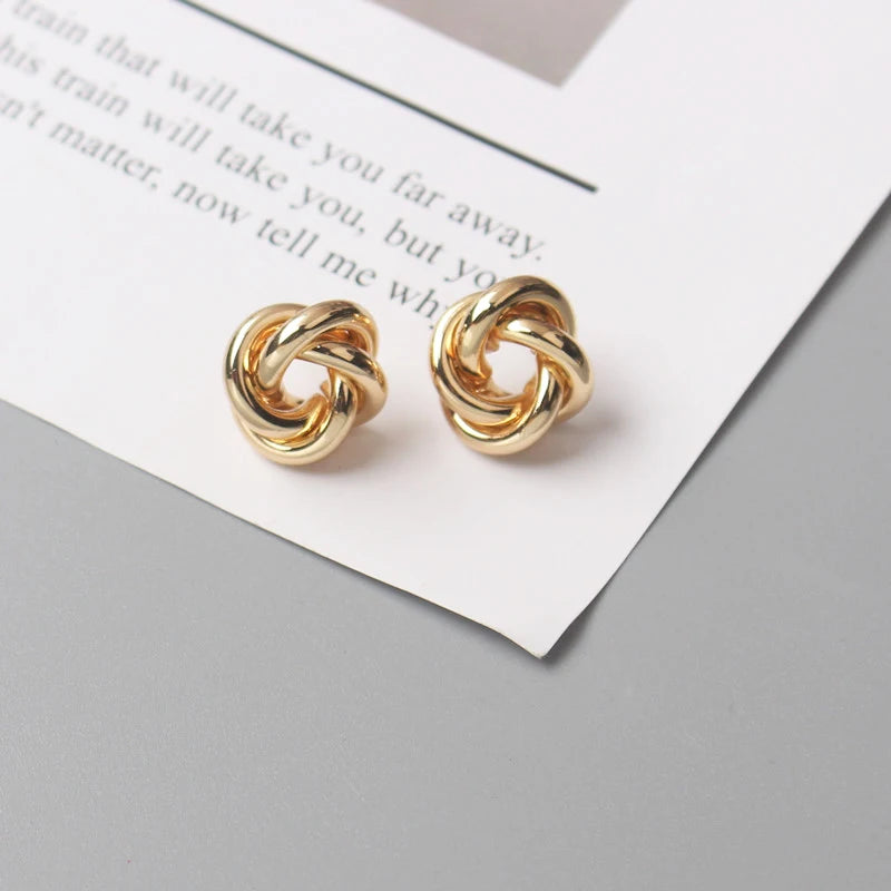 Elegant Knot Stud Earrings - My Neatology