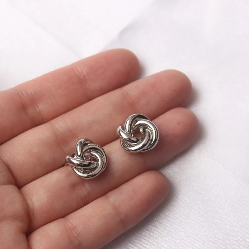 Elegant Knot Stud Earrings - My Neatology