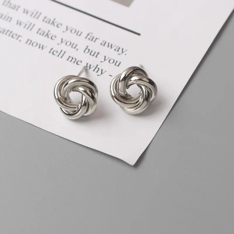 Elegant Knot Stud Earrings - My Neatology