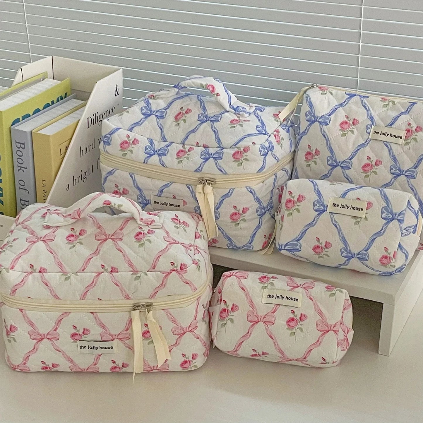 Floral Canvas Travel Cosmetic Bag Set - My Neatology