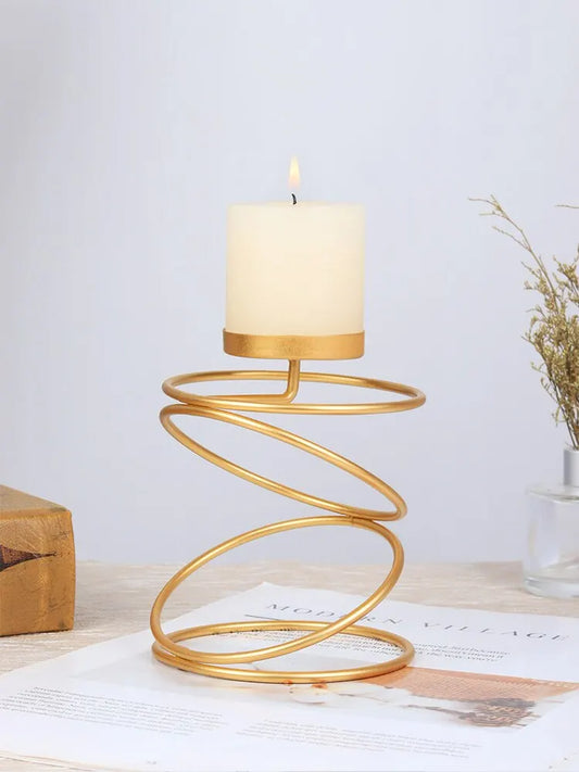 Swirly Candle Holder - My Neatology