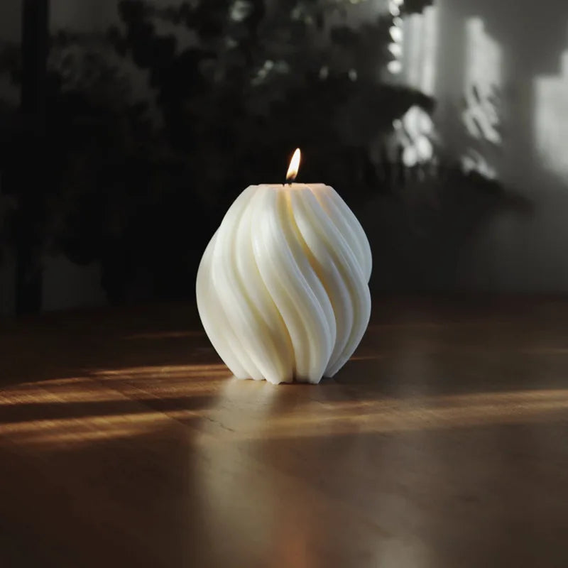 Swirl Essence Candle – Aesthetic Aromatic Decor - My Neatology 